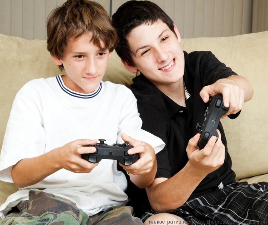 2 5 игры с мальчиком. Дети играющие в приставку. Дети играющие в компьютерные игры. Младший брат. Люди играющие в Видеоигры.